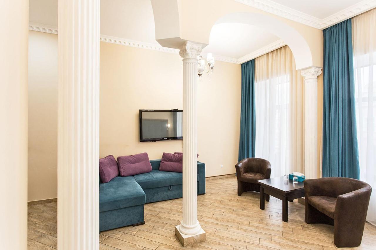Hotel Baron Одеса Екстериор снимка