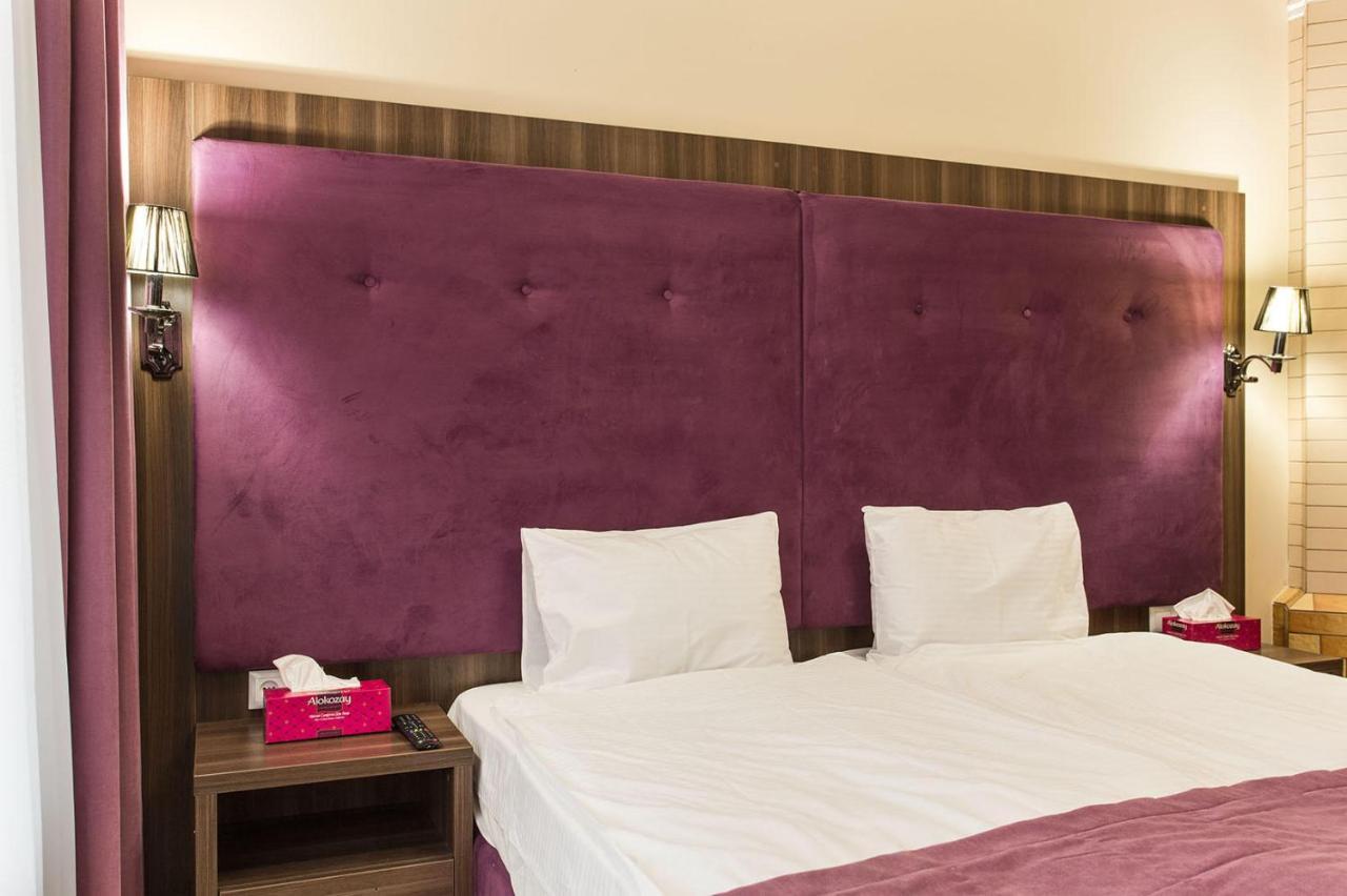 Hotel Baron Одеса Екстериор снимка