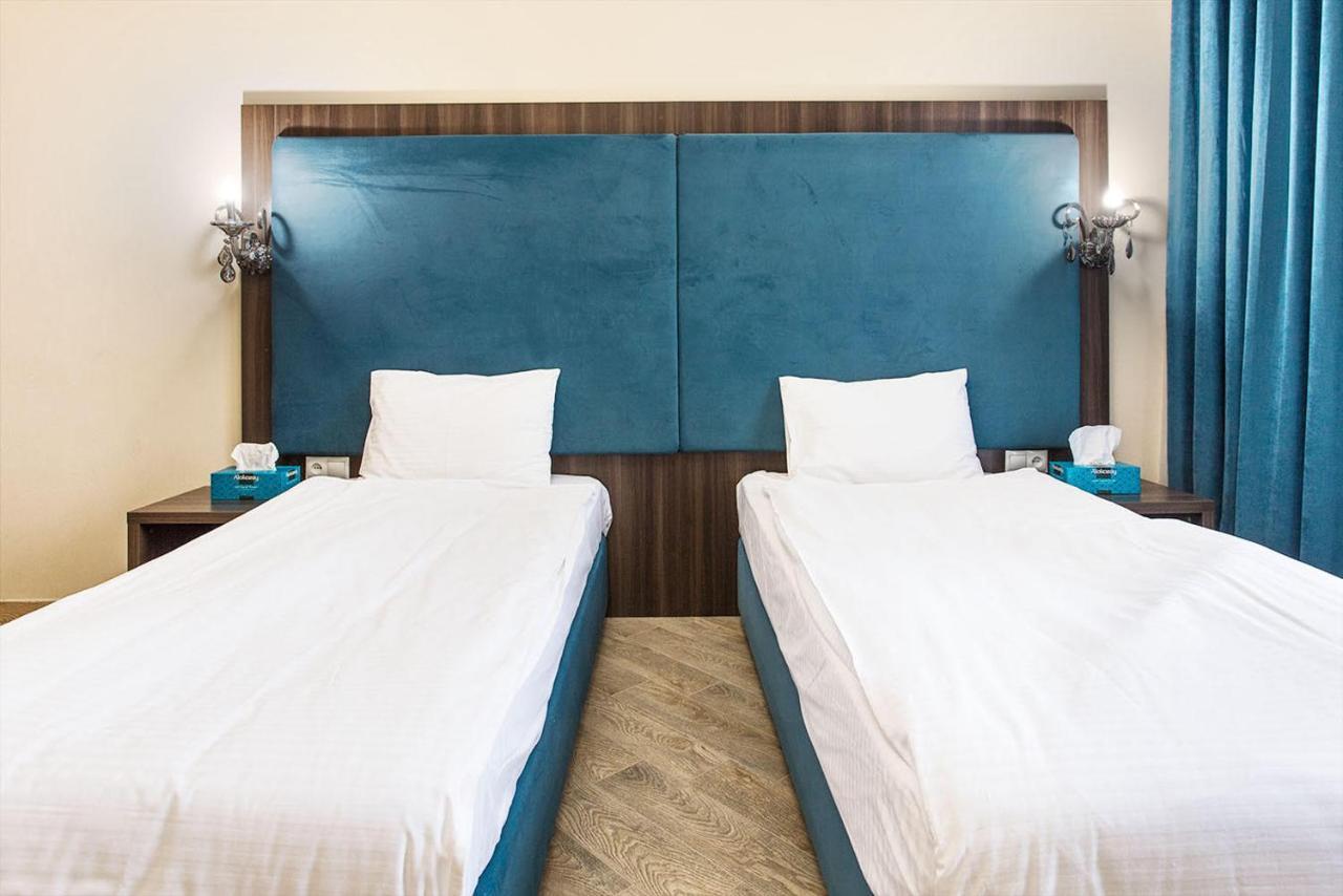 Hotel Baron Одеса Екстериор снимка