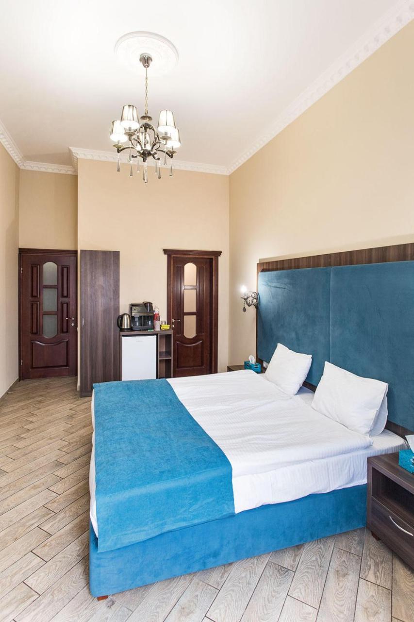 Hotel Baron Одеса Екстериор снимка