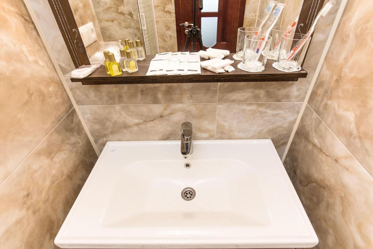 Hotel Baron Одеса Екстериор снимка