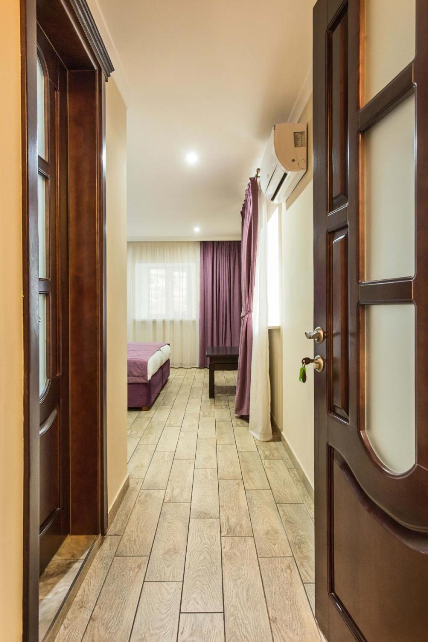 Hotel Baron Одеса Екстериор снимка